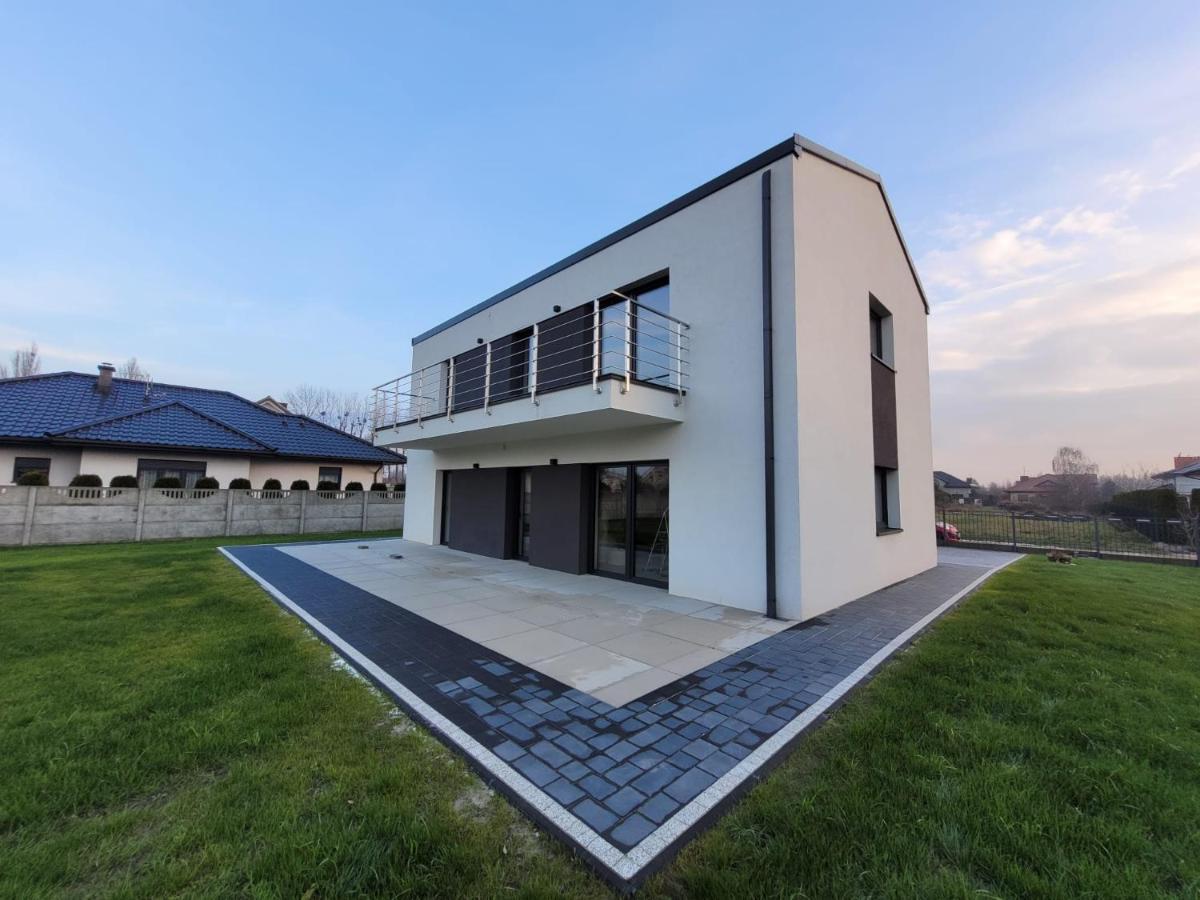 Bast 17 Dom Duzy Parking , Mandoria , Ptak , 2 Sypialnie Lub 1 Sypialnia, Taras , Autostrada A1, Kalinowskiego 17E Wifi Lodz  Exterior photo