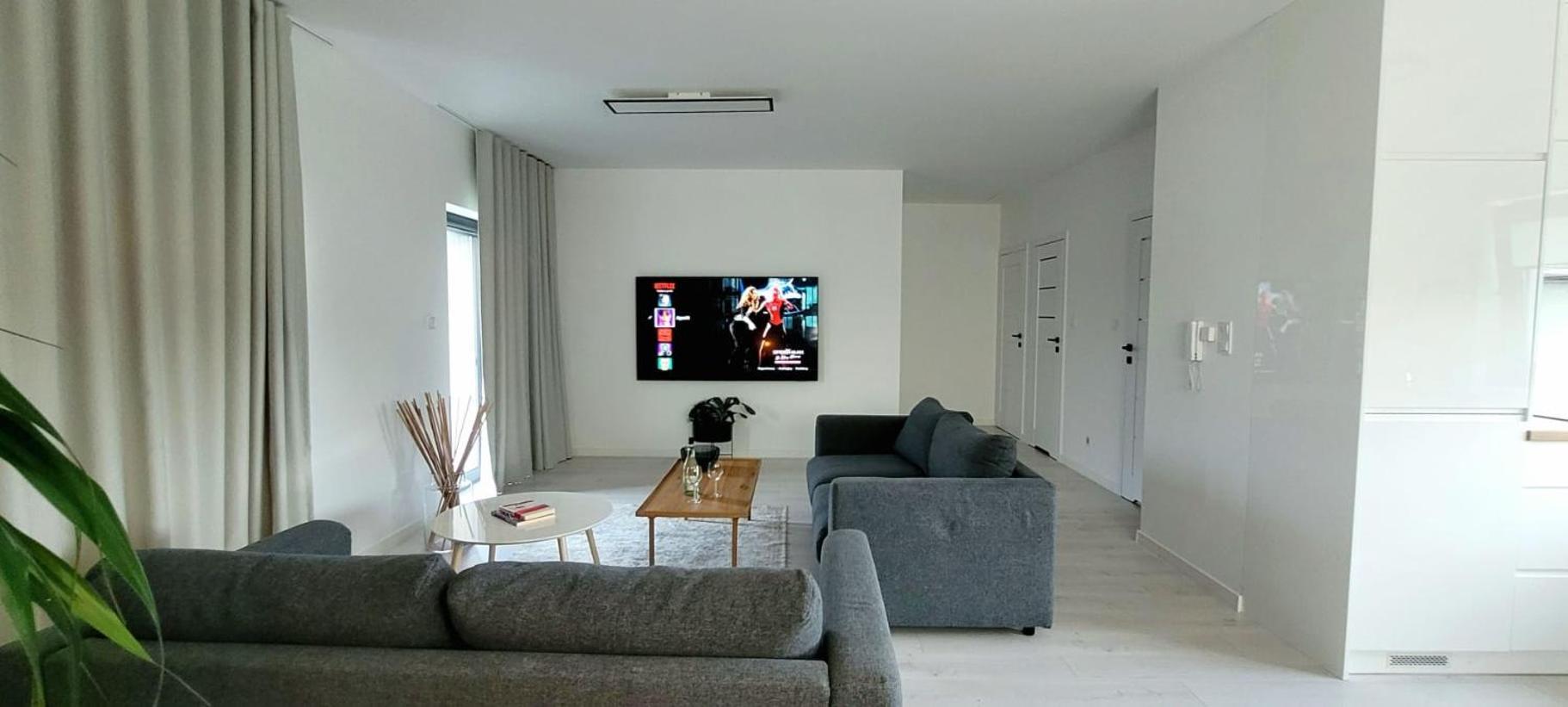 Bast 17 Dom Duzy Parking , Mandoria , Ptak , 2 Sypialnie Lub 1 Sypialnia, Taras , Autostrada A1, Kalinowskiego 17E Wifi Lodz  Exterior photo